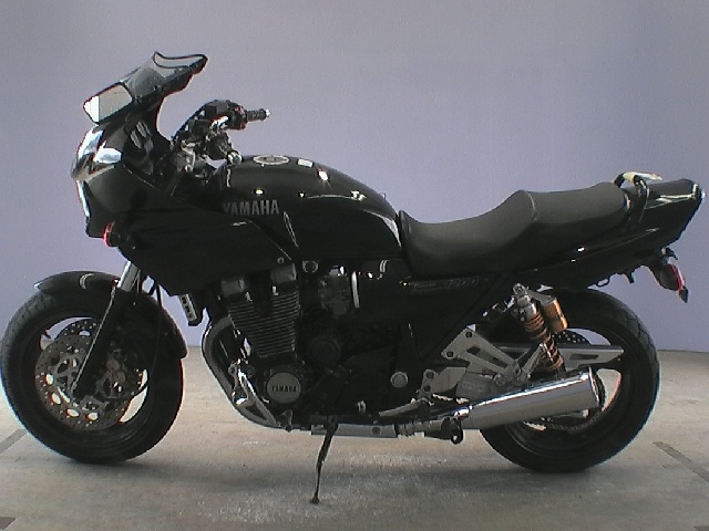 Купить мотоцикл Yamaha XJR1200R 1996 фото 3